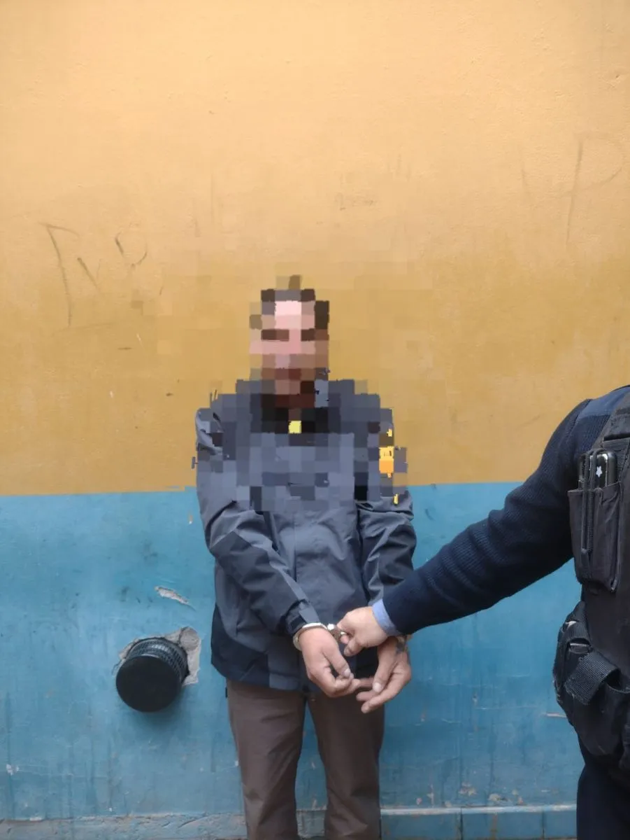 Medina se entregó esta mañana en Roca. Foto Policía RN.