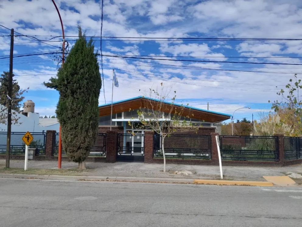 Los vecinos de los dos barrios deben presentarse en el edificio municipal para manifestar su adhesión a la obra. Foto: archivo