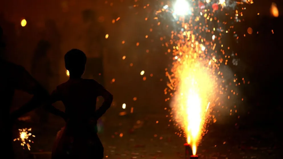 Inspectores del municipio de Chichinales realizaron multas por el uso y venta de pirotecnia. Foto: archivo