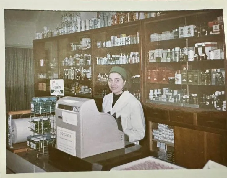 Mar&iacute;a Rosa, esposa de Alfredo, quien colaboraba en la farmacia