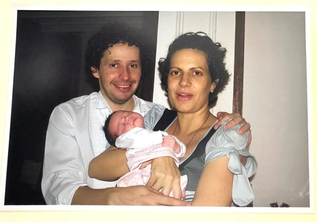 Hija, nieto y yerno de Alfredo