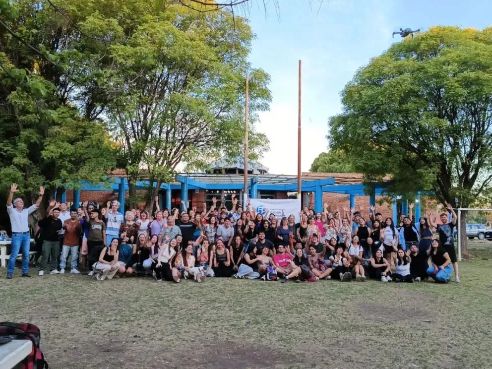 El auditorio de la Fadecs estuvo colmado para el acto (ANRoca).