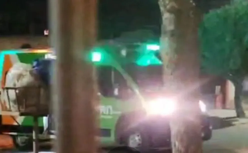 Los cuerpos fueron encontrados acribillados en el exterior de un Toyota Yaris. Buscan al o los autores del crimen. Foto (ANR).