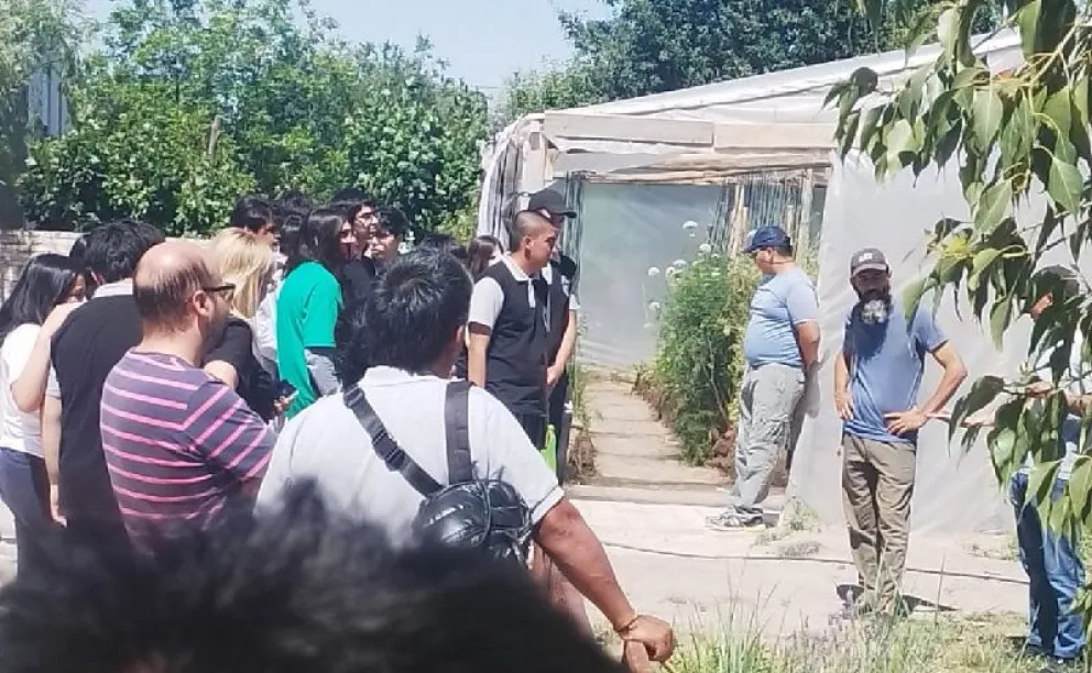 La jornada cerró con la visita a la huerta en invernadero de la Escuela Especial 16. (Foto gentileza)