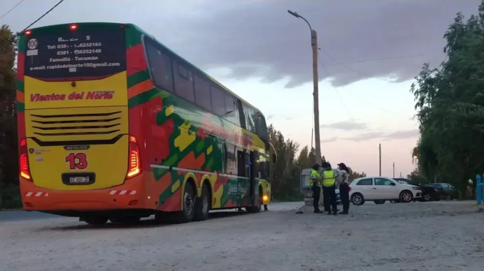 El colectivo se dirigía de San Patricio del Chañar a Tucumán. (Foto gentileza)