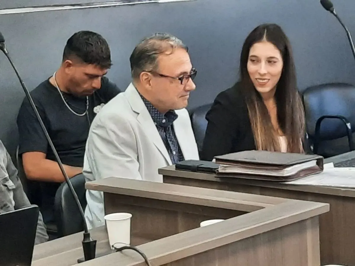 El abogado de Lagos, Edgar Lucero, pidió a la fiscalía que promueva de oficio una causa "Otoño 2".