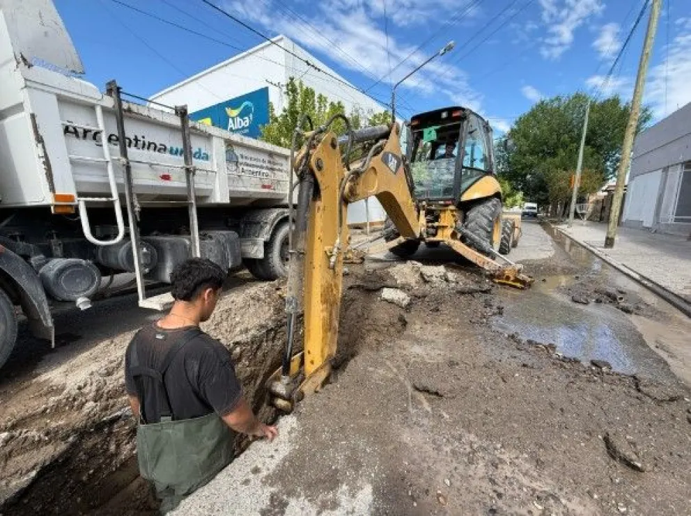Los trabajos se llevan a cabo en avenida Mitre y calle Juan B. Justo (Foto Municipio VR).