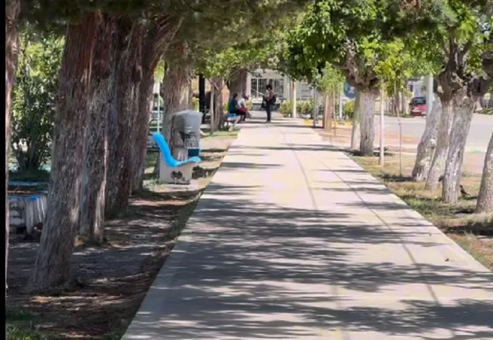 Veredas, iluminación y mejoras en diferentes espacios públicos y deportivos realizó el municipio en su primer año de gestión. (Foto gentileza municipalidad de Godoy)