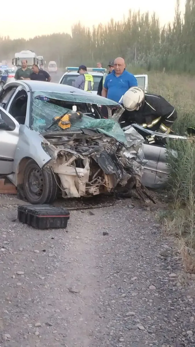 El siniestro vial ocurrió en la mañana de este viernes, con dos personas heridas | Foto (gentileza)