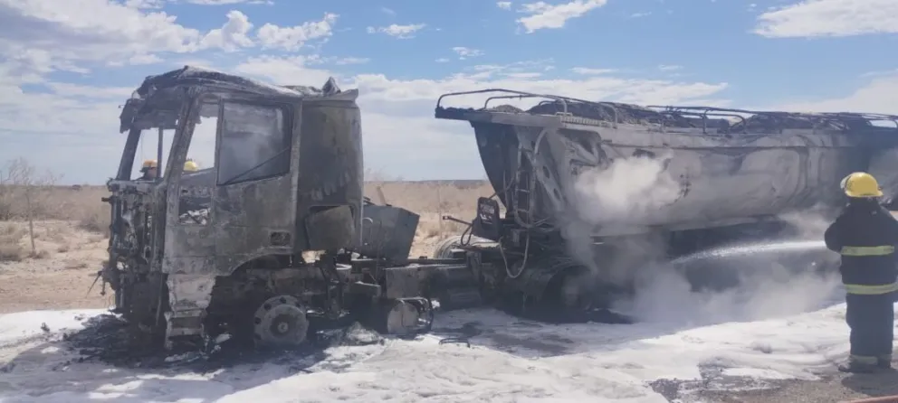 Al lugar debieron concurrir bomberos de Regina, Roca y Allen.