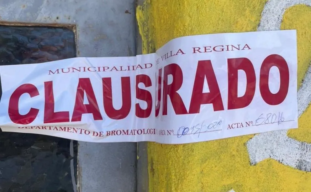 El comercio fue clausurado tras el allanamiento en el que se corroboró la venta de pirotecnia de manera ilegal. (Foto gentileza Municipalidad de Villa Regina)