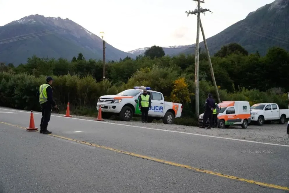 Los efectivos policiales de Seguridad Vial estuvieron durante toda la jornada del martes y el miércoles en la ruta. (Foto: Facundo Pardo). 