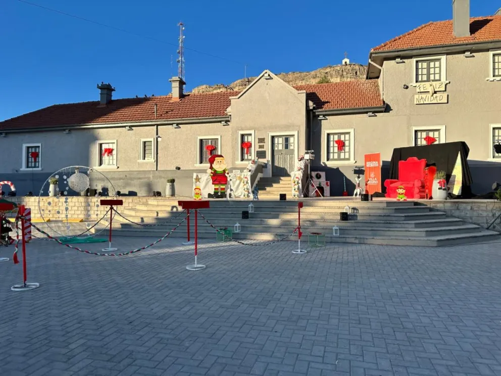 Plaza Primeros Pobladores recibiendo a Papá Noel