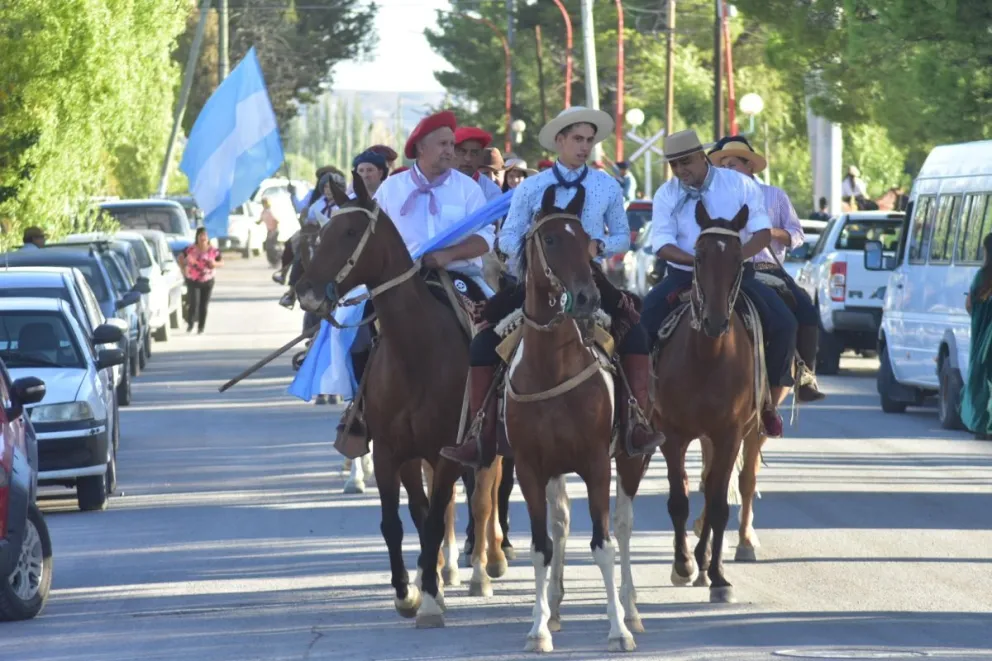 Los asistentes podrán disfrutar de una variada programación que incluye música en vivo, danzas folklóricas y competencias tradicionales. (Foto archivo LCR)