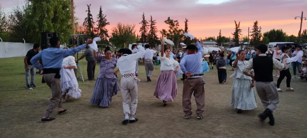 El folclore estará presente durante la celebración del nuevo aniversario de Valle Azul. (Foto archivo)