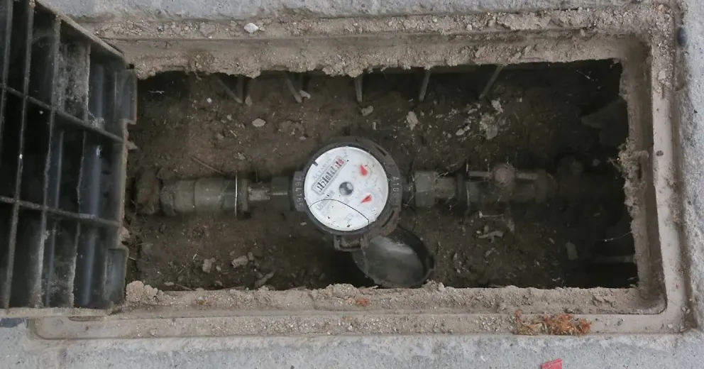 Vecinos de Mainqué solicitaron el control de los medidores para verificar el correcto funcionamiento. (Foto archivo)