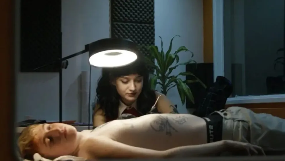 Naz tatuó a Dillom después de una peculiar historia.