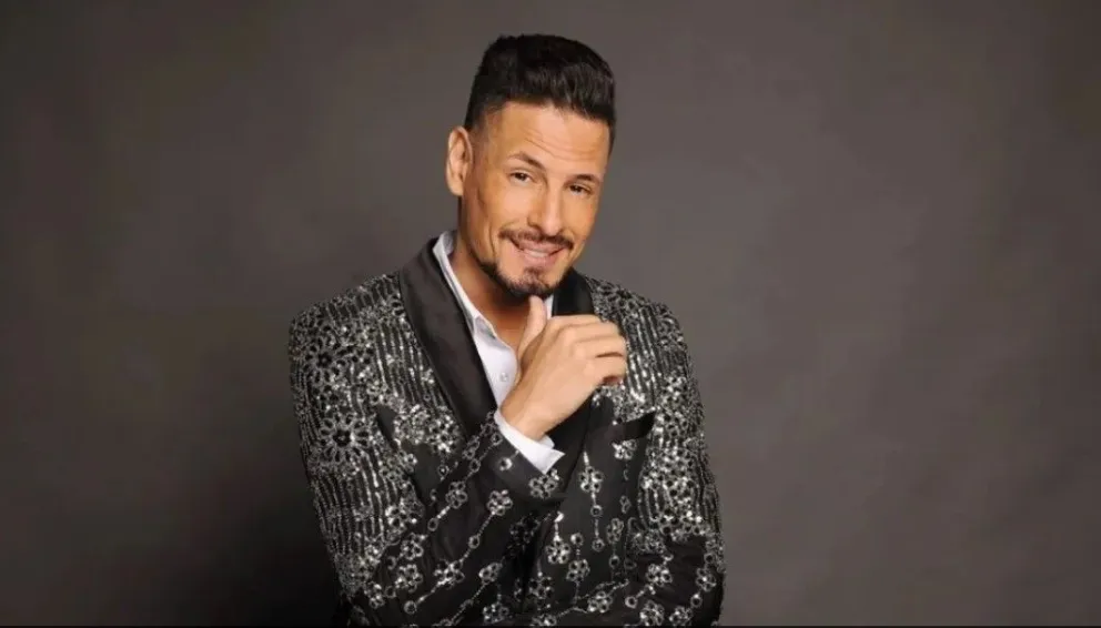 Rodrigo Tapari es el artista estrella de esta noche.