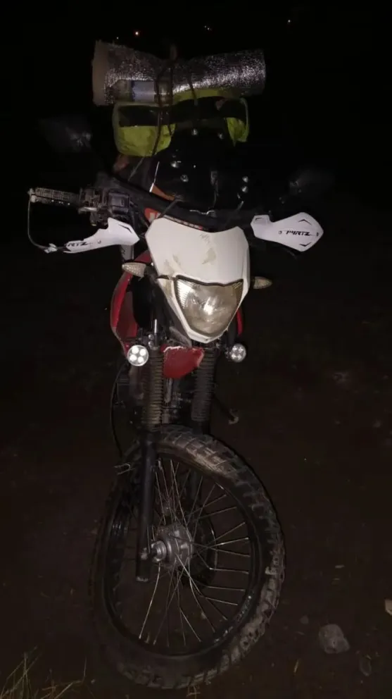 El hecho de tránsito sucedió a unos 30 kilómetros de la localidad de Valle Medio (foto gentileza).