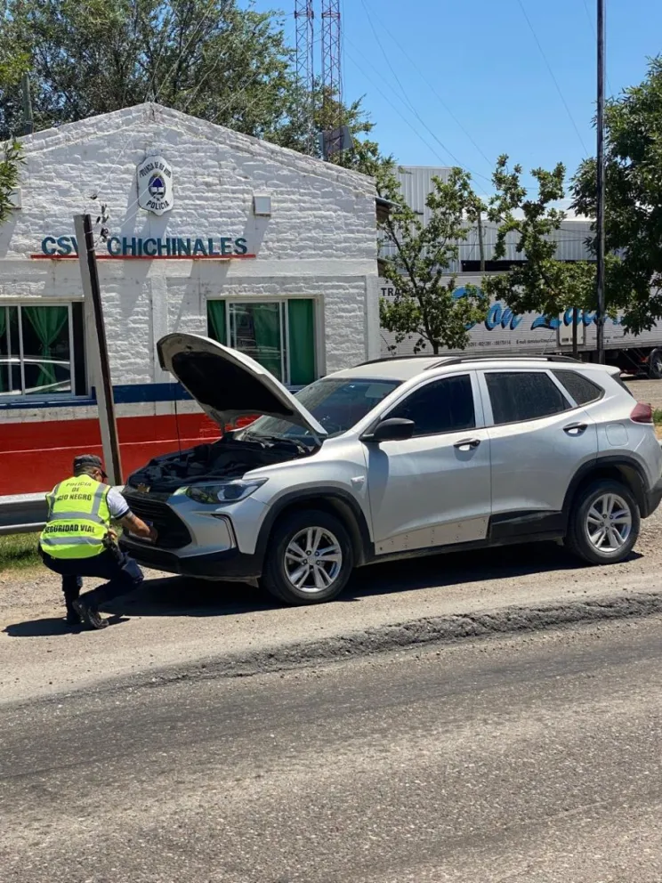 El control se realizó en horas cercanas al mediodía del sábado frente al destacamento policial. 
