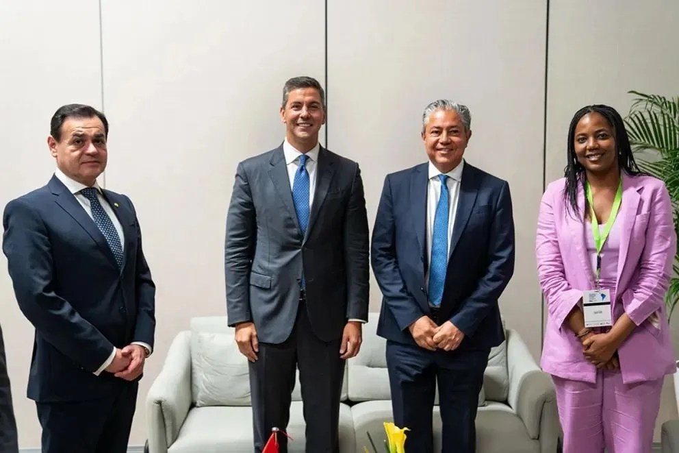 El gobernador de Neuquén destacó el interés regional por el gas de Vaca Muerta y adelantó futuras colaboraciones con el país vecino.