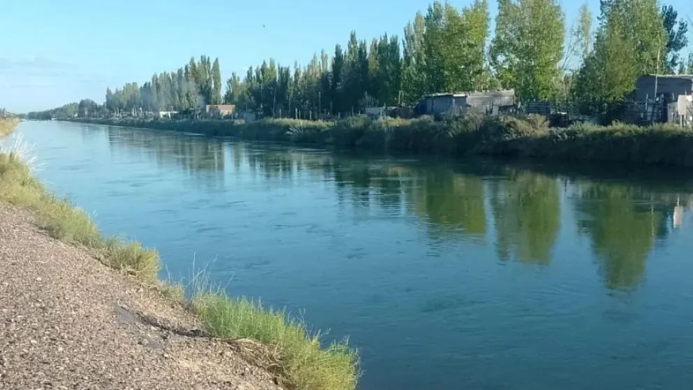 El agua realiza un recorrido de 130 kilómetros aproximadamente e irriga unas 60.000 hectáreas (Foto archivo). 