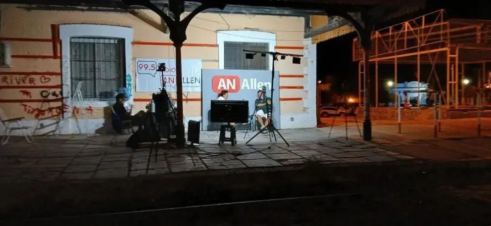 Diego Von Sprecher y Martín Chavarría, referentes de AN Radio y Radio Líder, no pudieron transmitir desde el predio. Foto (AN Allen).