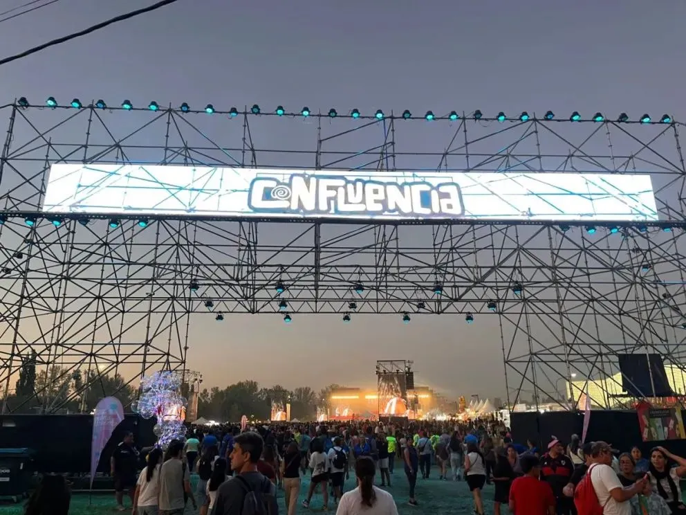 La Fiesta continuó hasta la madrugada con el cierre de Ke Personajes. (Foto Cipo360)