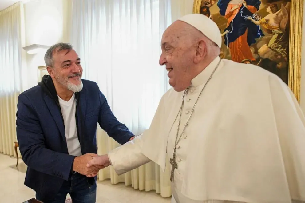 El Papa Francisco recibió a la dirigencia nacional de ATE, encabezada por Rodolfo Aguiar, este sábado en el Vaticano. Foto (Prensa ATE).