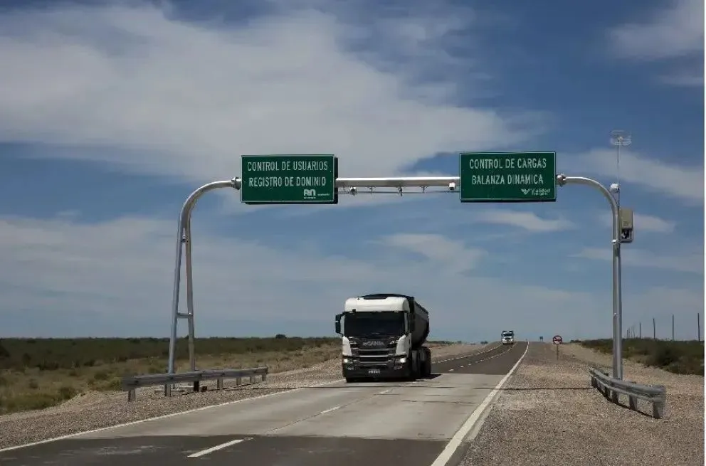 El mecanismo de control en la ruta 2 registra el 100% de los vehículos sin afectar la libre circulación (Foto NoticiasNet).