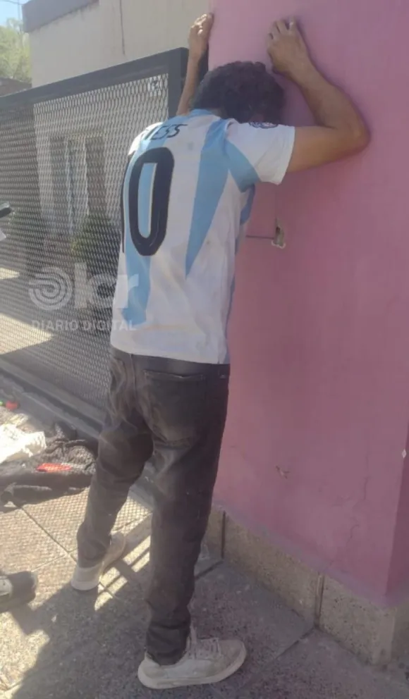 El sujeto de 41 años, y con domicilio en esta ciudad, fue detenido en barrio Don Bosco (Foto Policía RN).