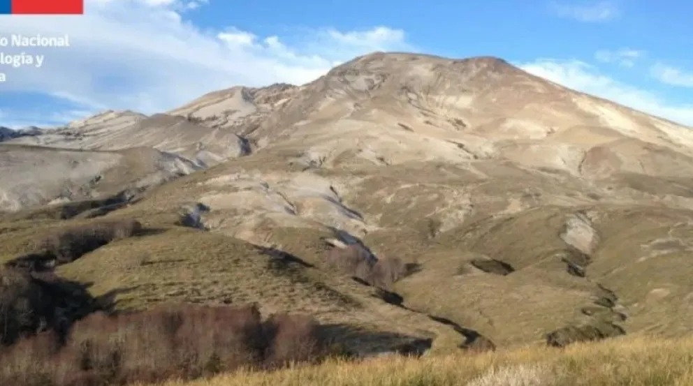 Sernageomin continúa con la vigilancia permanente del complejo volcánico y las Direcciones Regionales de Senapred Los Ríos y Los Lagos.