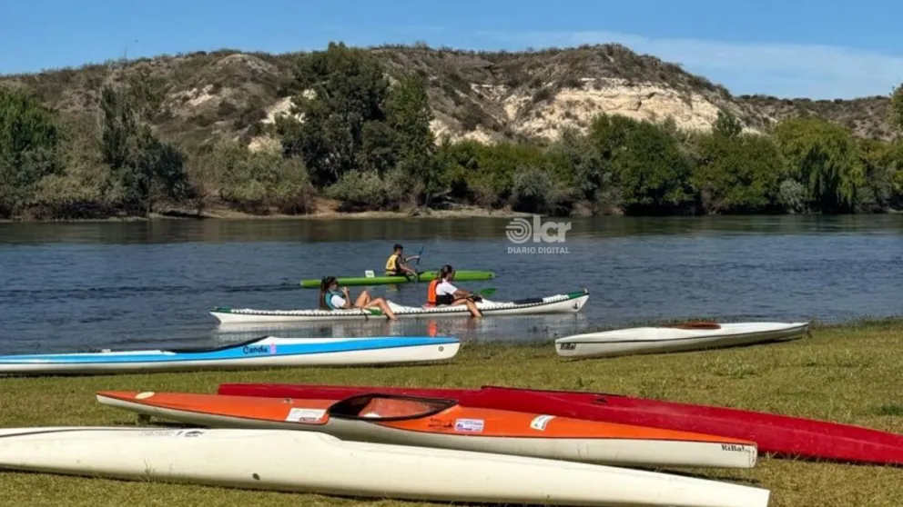 Más de 140 palistas participaron (Foto: Celeste Cerezuela)