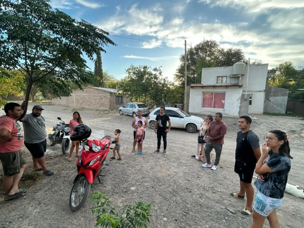 La extensión del tendido de la red beneficiará a 14 familias. 