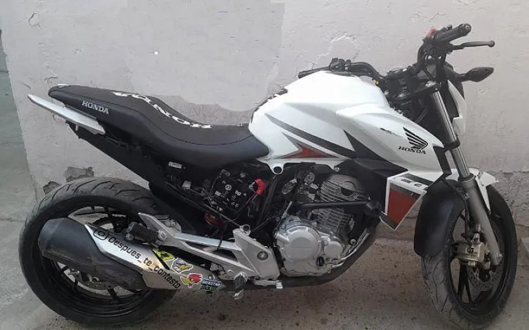 La moto fue secuestrada esta madrugada (Foto Polic&iacute;a RN).