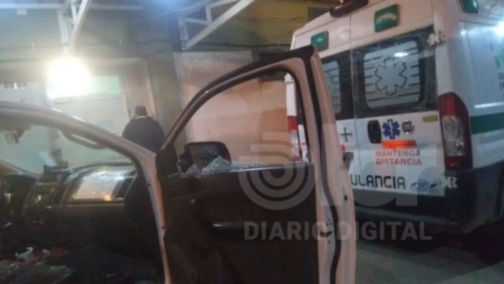 Ambos trabajadores municipales recibieron atención médica. (Fotos: gentileza policía)