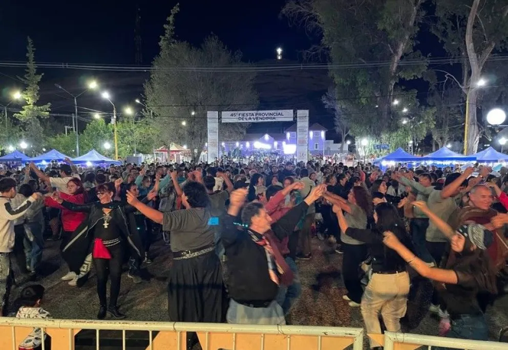 Al ritmo del folclore cerró la Vendimia.