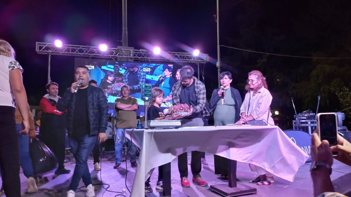 Diego acert&oacute; el peso justo del racimo. 