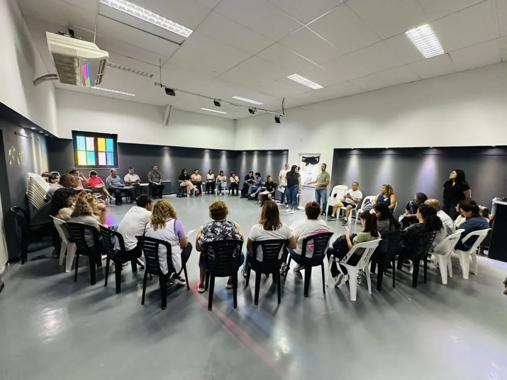 Más de 30 representantes participaron del encuentro. Ya son 17 las instituciones que confirmaron su participación (foto Municipio).