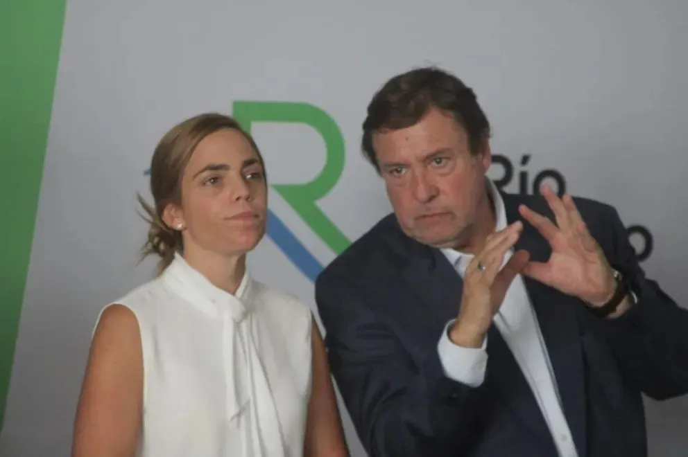 El gobernador y la intendenta llegaron juntos al acto. (Fotos Tania Domenicucci-ANR)