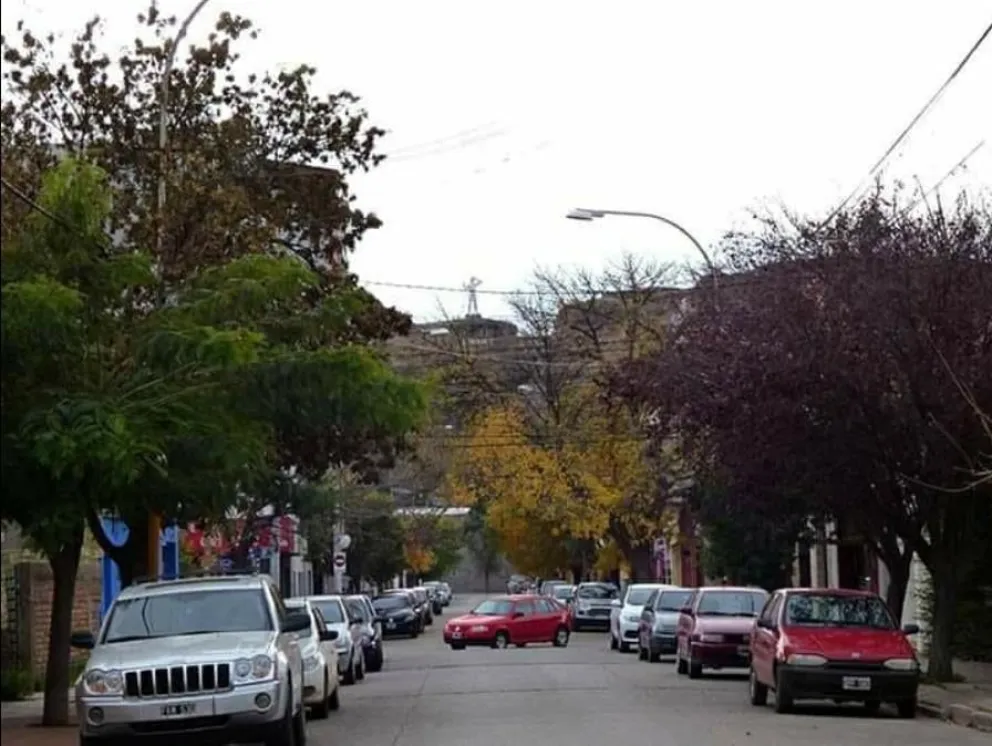 Según lo anticipado por el SMN el mayor impacto comenzará a sentirse a partir de esta noche (foto archivo).