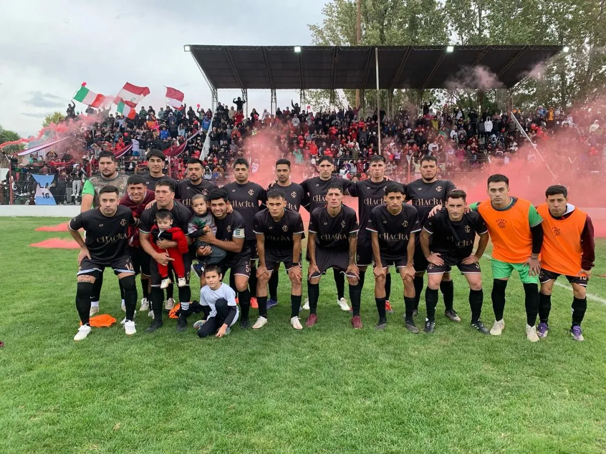 El partido se jug&oacute; en la cancha del granate (foto Club C&iacute;rculo Italiano).