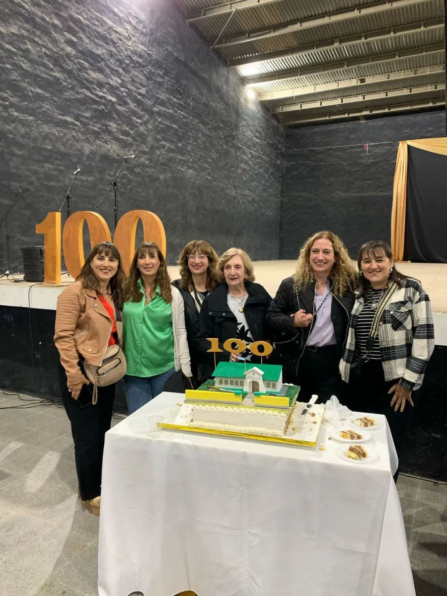 Familias Gonz&aacute;lez y Bernal