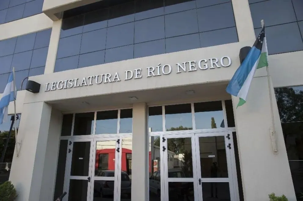 Advierten que como la educación es arancelada en otras jurisdicciones, vienen a estudiar a Argentina.