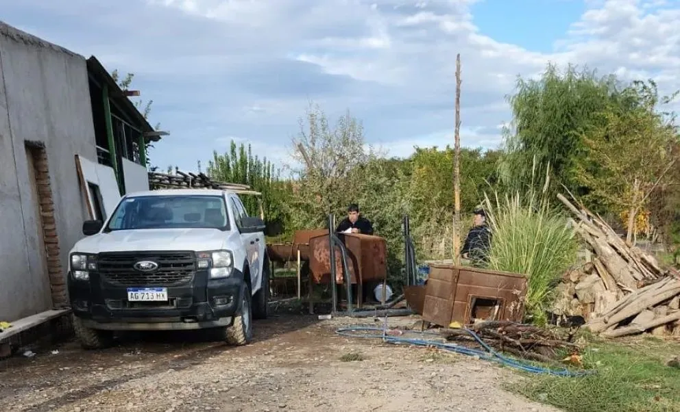 La Ranger se encontraba en un domicilio de Fernández Oro. Le habían cambiado la patente y le quitaron la jaula antivuelcos. Foto: gentileza.