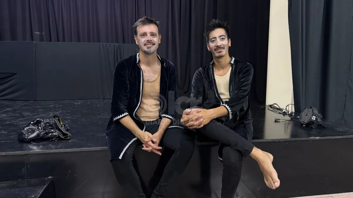 Claudio y Ulises, creadores y actores en la obra.