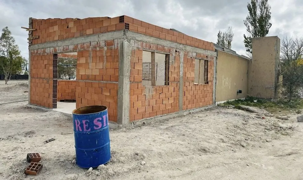La obra mejorará el edificio del centro comunitario del barrio Las Bardas. (Foto gentileza)