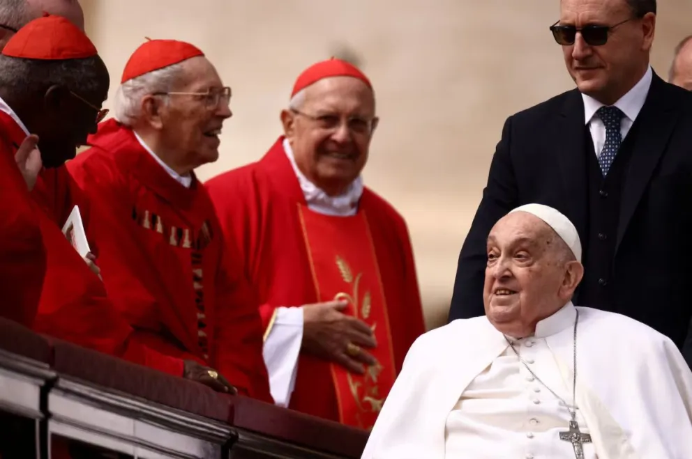 El papa Francisco en la plaza San Pedro.