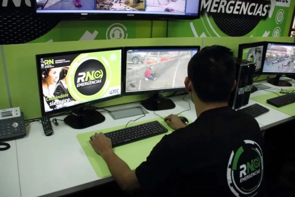 Un operador del 911 detectó el momento exacto en que se producía el hurto y dio aviso a la Comisaría 3. (Foto archivo).