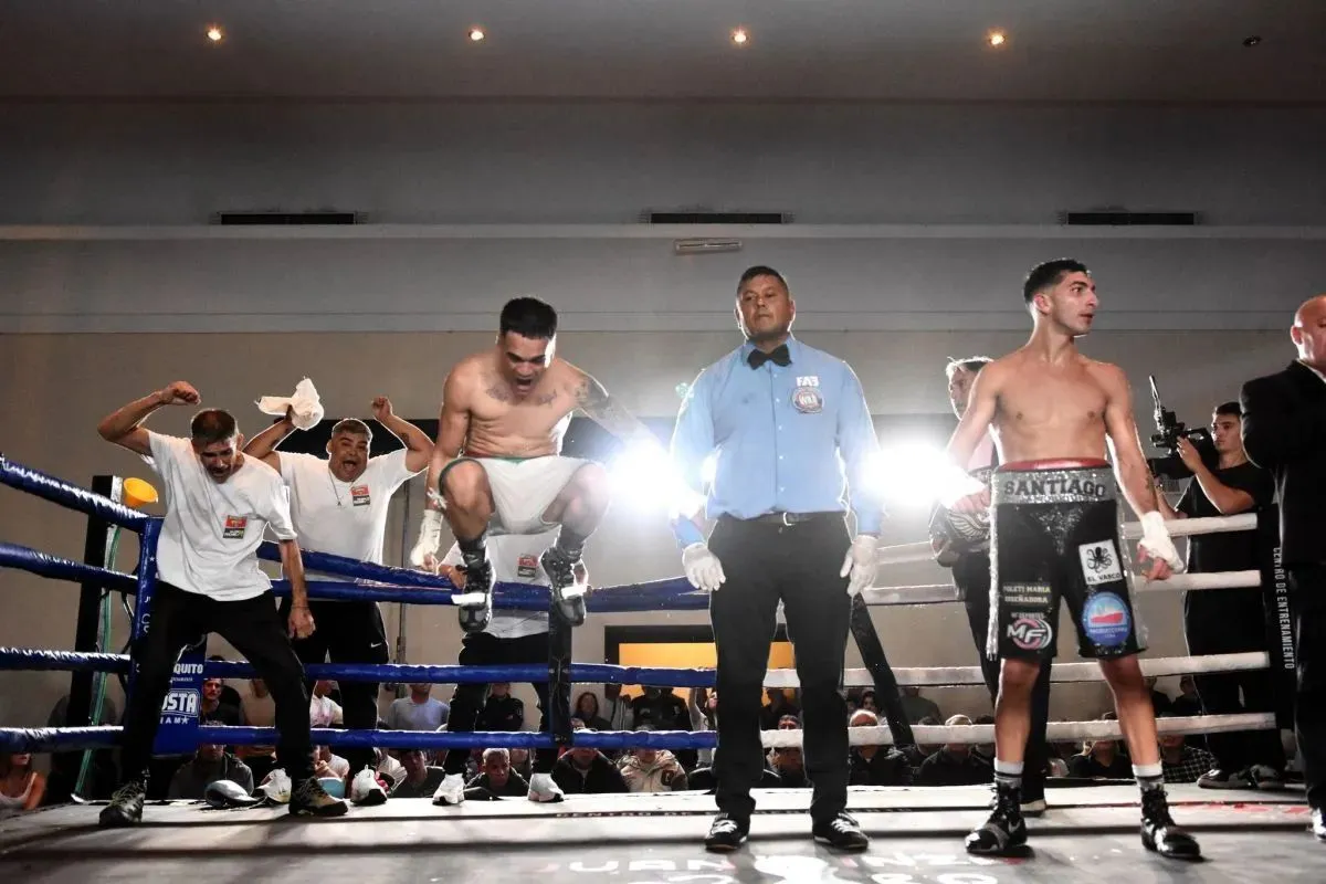 Título internacional de la Asociación Mundial de Boxeo en peso pluma. (Foto gentileza)